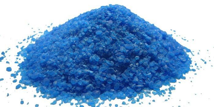 Kupfersulfat gegen Nagelpilz